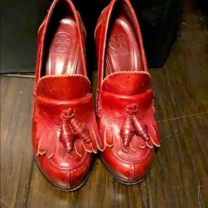 Tory Burch Burgundy Pump. Size 7